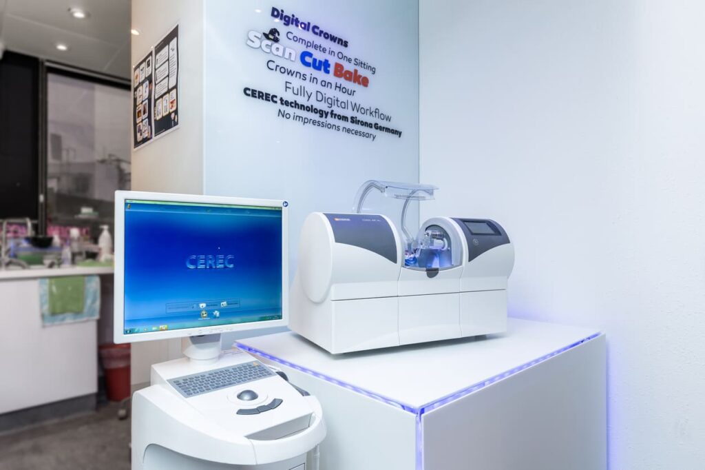 Smith & Jain Dentist - Central Dental Clinic Environment 中環牙醫診所環境