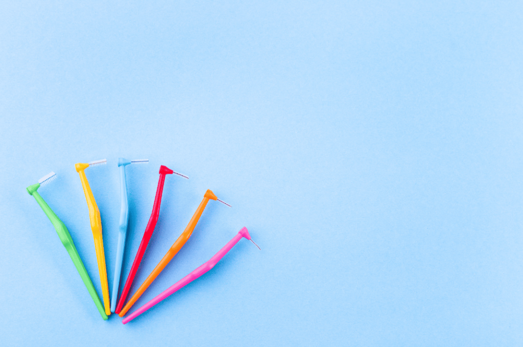 Interdental Brush Guide 牙縫刷使用指南