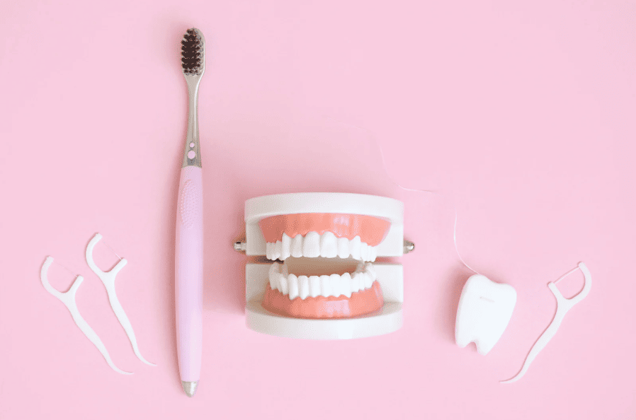 When Should You See a Dentist for Gum Swelling 何時應該求助牙醫治療牙肉腫痛
